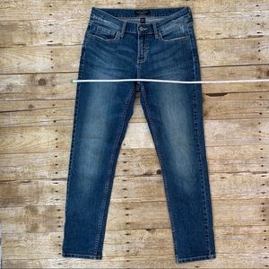 Banana Republic Girlfriend Jeans Size 2